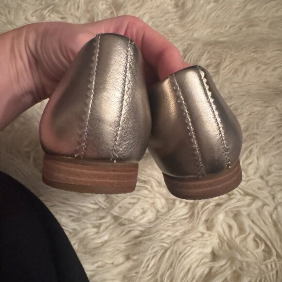 Toms Briella Suede Ballet Flat Size 8.5 in Gold - Picture 4 of 6